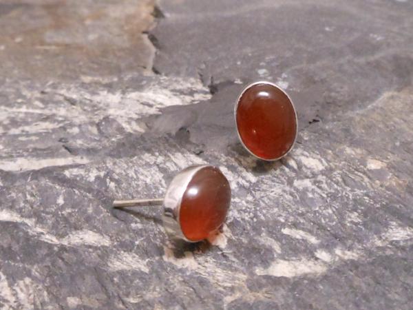 Earstudd Silver Carnelian